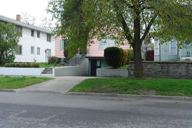 1807-1809 W Riverside Ave in Spokane, WA - Foto de edificio - Building Photo