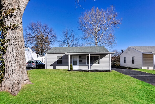 property at 24 Florval Dr