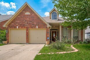 8814 Fairbloom Ln in Houston, TX - Building Photo