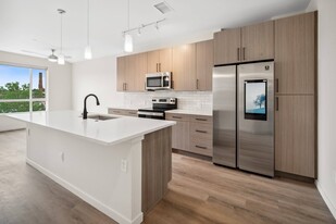 AMLI Broadway Park Apartments