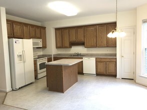 9028 Dahlgren Rd in King George, VA - Building Photo - Building Photo