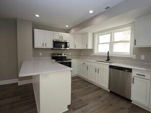 2190 Barr St, Unit 2190 Barr Street in Fort Wayne, IN - Building Photo - Building Photo