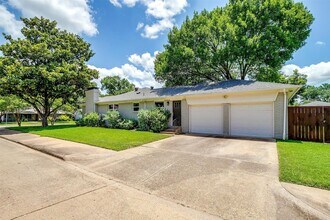 603 Bondstone Dr in Dallas, TX - Foto de edificio - Building Photo