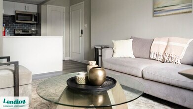 7601 Carlton Arms Dr, Unit 7801ACAR.1408688 in Indianapolis, IN - Building Photo - Building Photo