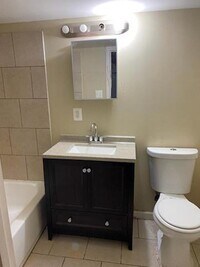 1020 N Rosedale St photo'