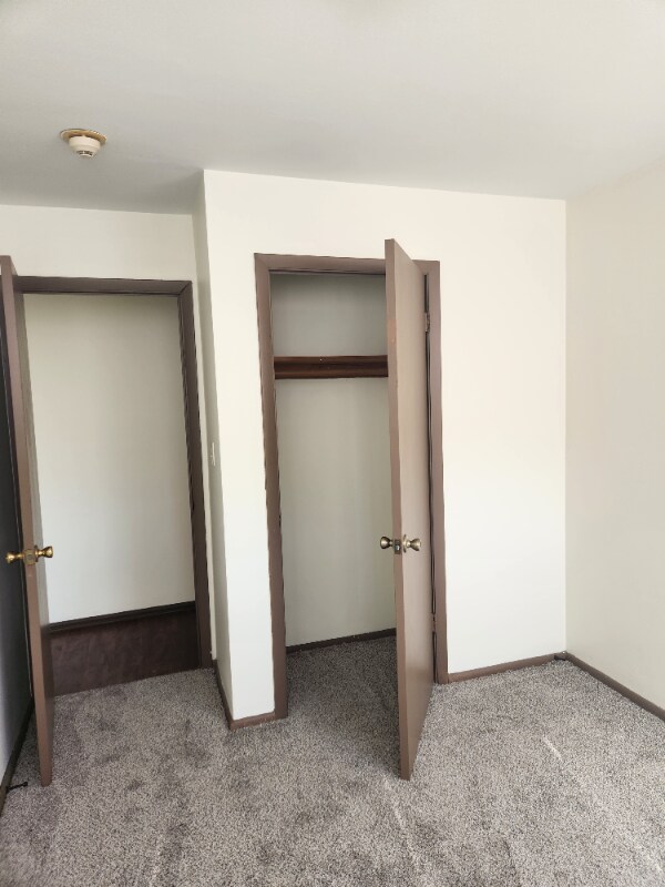 3575 N Oakland Ave in Shorewood, WI - Building Photo - Building Photo
