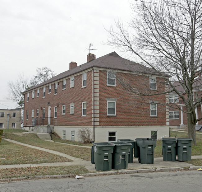 2250 Rugby Rd in Dayton, OH - Building Photo - Building Photo