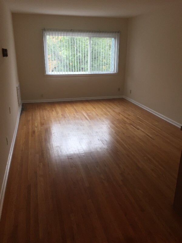 property at 1585 W Highland Pkwy
