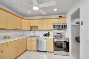 459 Piedmont J in Delray Beach, FL - Building Photo