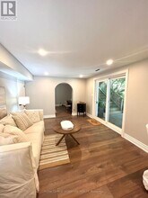 964 Albertson Crescent in Mississauga, ON - Building Photo - Building Photo