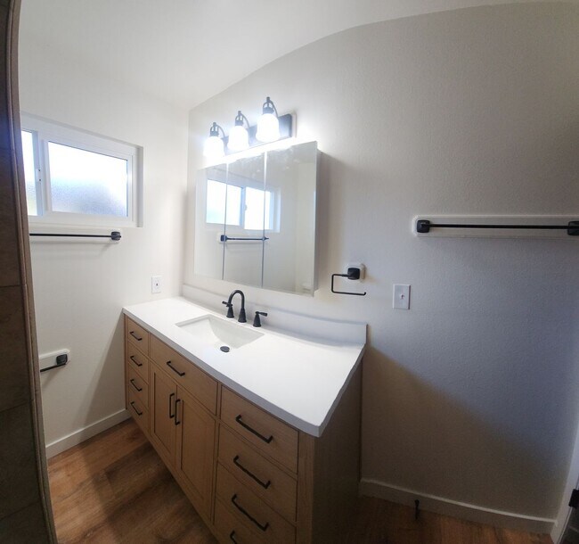 1050 Santa Ynez Ave in Los Osos, CA - Building Photo - Building Photo