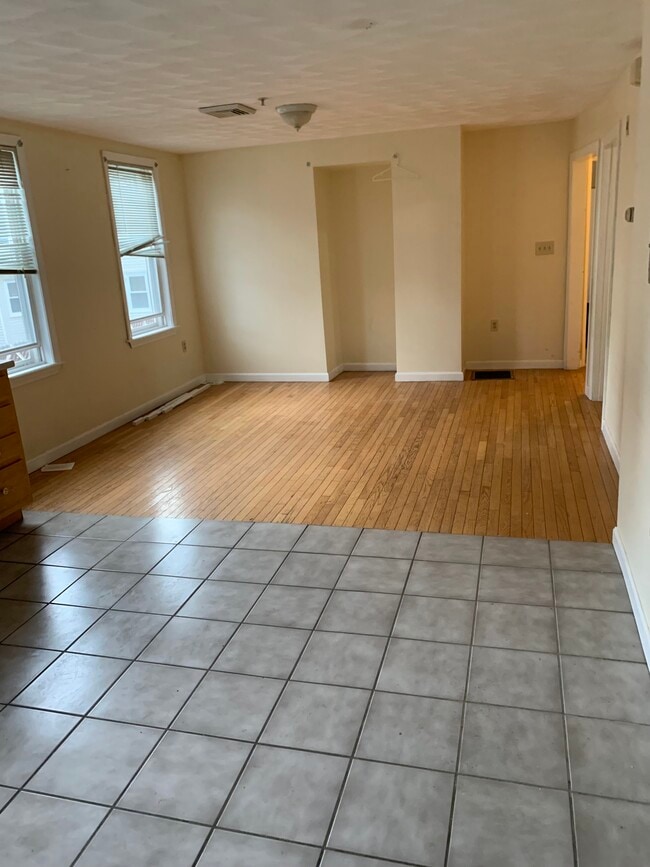 1 Pearl Ter, Unit 1 pearl terrace