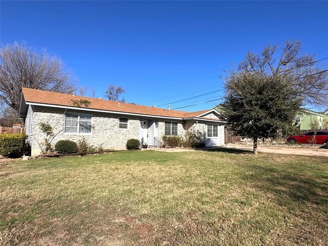 2500 Biggs Dr in Austin, TX - Building Photo - Building Photo