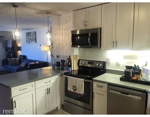 47 Homer Ave-Unit -Apt 5-3 in Cambridge, MA - Foto de edificio