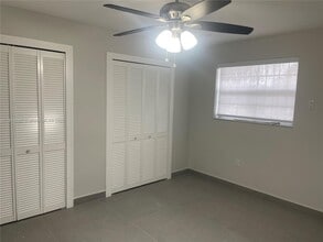 115 W 28th St in Hialeah, FL - Building Photo - Building Photo