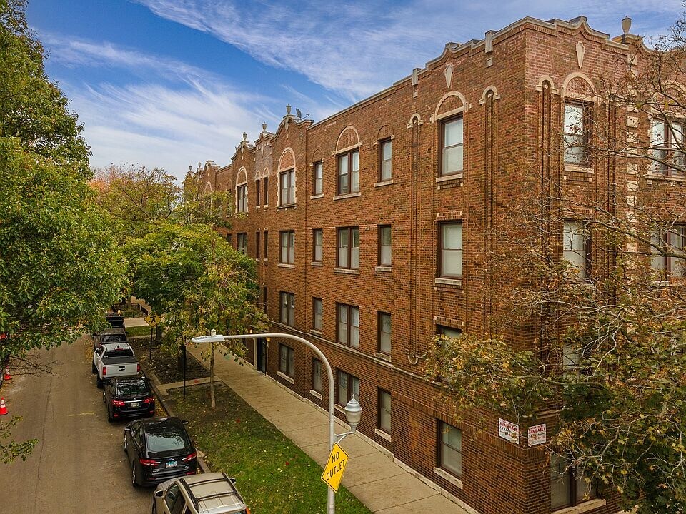 1249 W Henderson St, Unit 3 in Chicago, IL - Building Photo