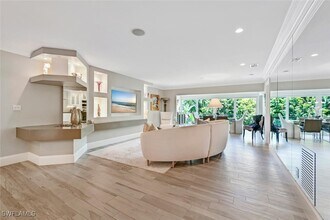 1151 4th St S in Naples, FL - Building Photo - Building Photo