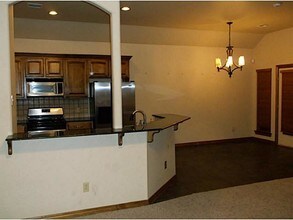 1329 Cedar Creek Dr in Norman, OK - Building Photo - Building Photo