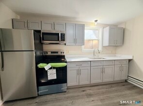 3 Maple St in Seymour, CT - Building Photo - Building Photo