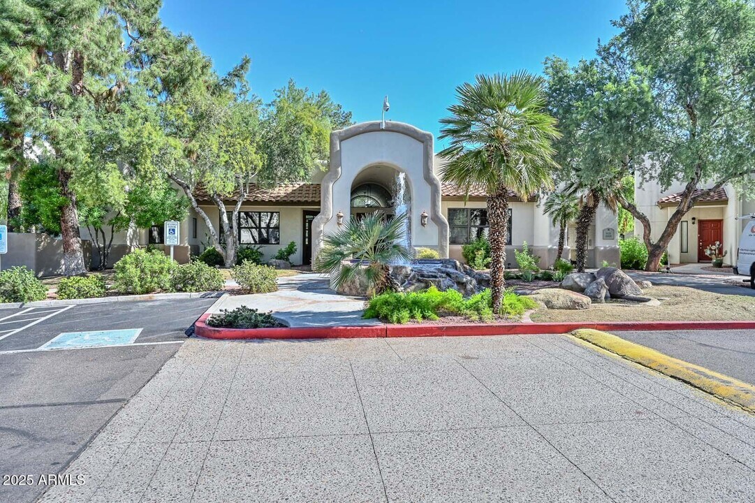 750 E Northern Ave in Phoenix, AZ - Building Photo