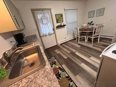 206 Caroline Ave in Hubbard, OH - Building Photo - Building Photo