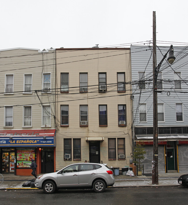 185 Wyckoff Ave in Brooklyn, NY - Building Photo - Building Photo