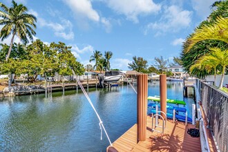 399 SW 15th St in Boca Raton, FL - Building Photo - Building Photo