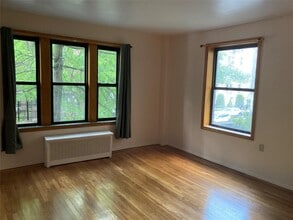 42-20 Kissena Blvd in Queens, NY - Building Photo - Building Photo