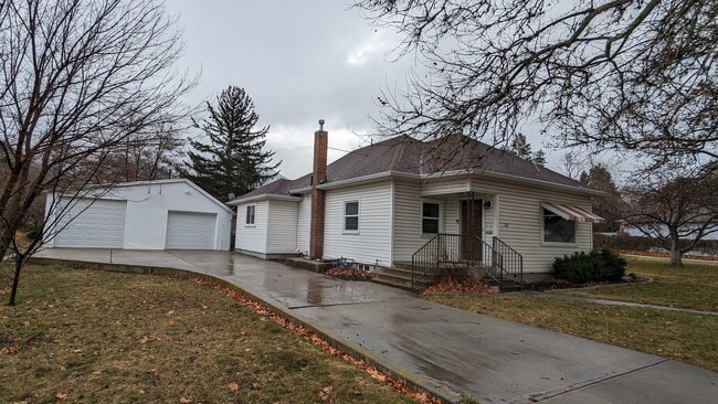 property at 142 N 400 E