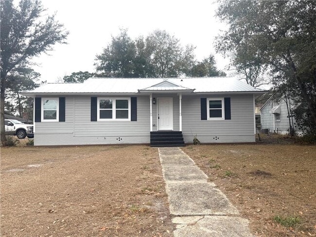 3301 Kelwin Ave in Brunswick, GA - Building Photo - Building Photo