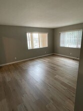 391 N 15th St in Las Vegas, NV - Building Photo - Building Photo