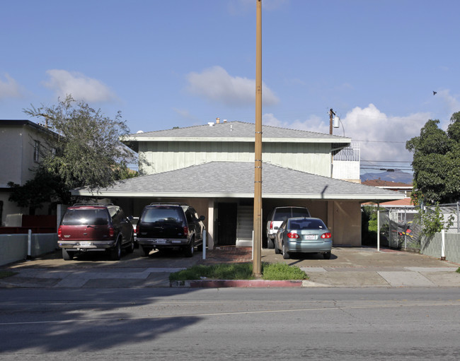 323 N Brand Blvd in San Fernando, CA - Building Photo - Building Photo