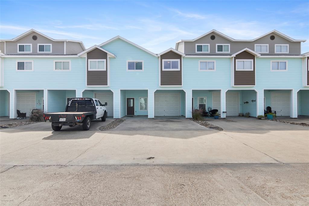 3441 FM 1781 in Rockport, TX - Building Photo