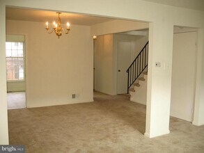 14827 Belle Ami Dr in Laurel, MD - Building Photo - Building Photo