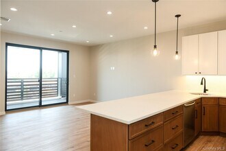 135 E Park Ave in Long Beach, NY - Building Photo - Building Photo