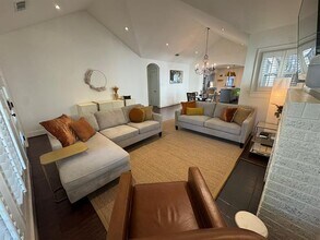 4057 W 7th St in Fort Worth, TX - Foto de edificio - Building Photo