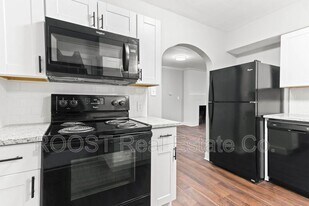 554-556 Fairwood Ave