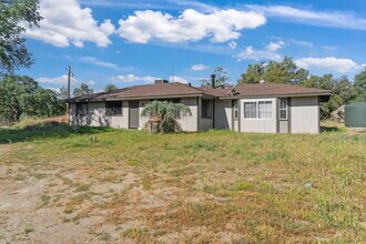 31331 Auberry Rd in Auberry, CA - Building Photo - Building Photo