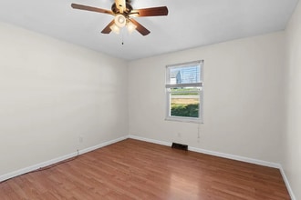 2819 Gln Dl Hts Rd in Glen Dale, WV - Building Photo - Building Photo