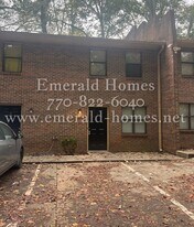 92 N Alexander St NE in Buford, GA - Building Photo