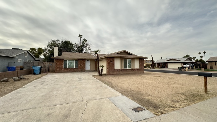 3442 N 83rd Dr in Phoenix, AZ - Building Photo