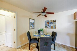 456 Dempsey Rd in Milpitas, CA - Foto de edificio - Building Photo