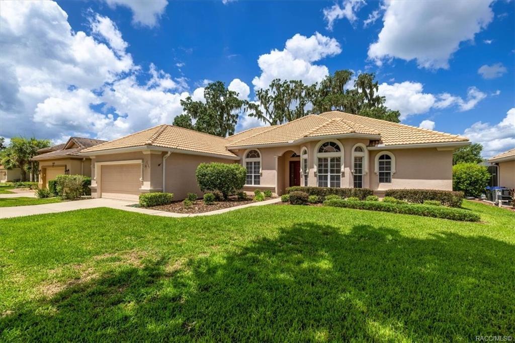 1125 W Beagle Run Loop in Hernando, FL - Building Photo
