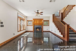 807 Happy View in San Antonio, TX - Building Photo - Building Photo