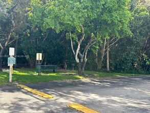 891 Cypress Park Way in Pompano Beach, FL - Building Photo - Building Photo