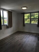8255 Lake Dr, Unit 301 in Doral, FL - Building Photo