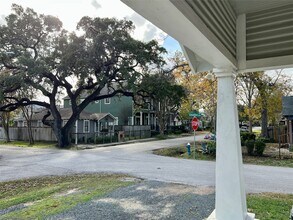 501 E 28th St in Houston, TX - Foto de edificio - Building Photo