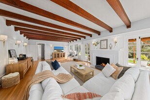 1758 Dehesa Rd in El Cajon, CA - Building Photo