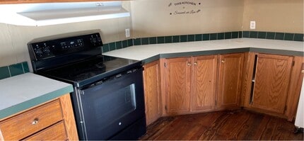 212 S Pine St in Mineral Springs, AR - Building Photo - Building Photo