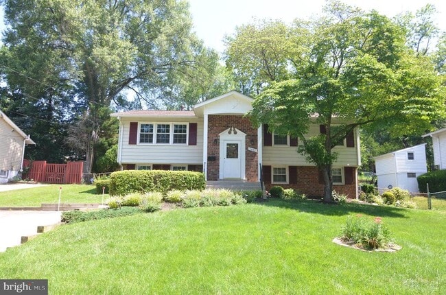 property at 5407 Manorfield Rd